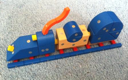 Genii Creation Magnetic Train