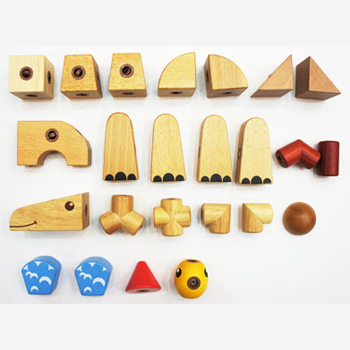 Wooden Magnetic Animals - Set Details