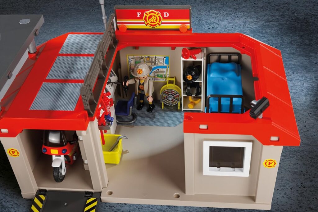 Playmobil Take Along Fire Station - Closer Look