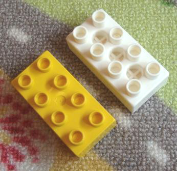 Pieces Of Kid K'Nex And Lego Duplo