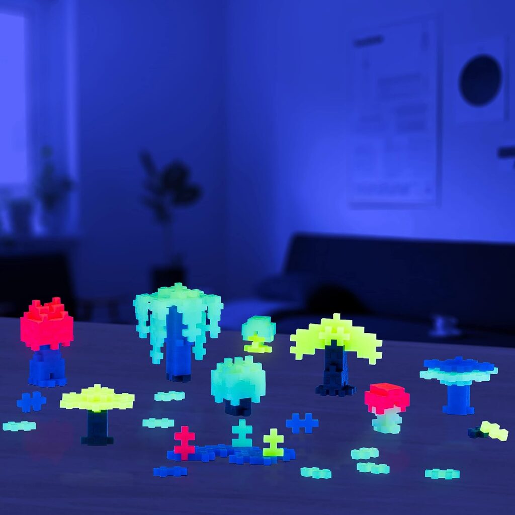 PLUS PLUS 240 Piece Glow in The Dark Set